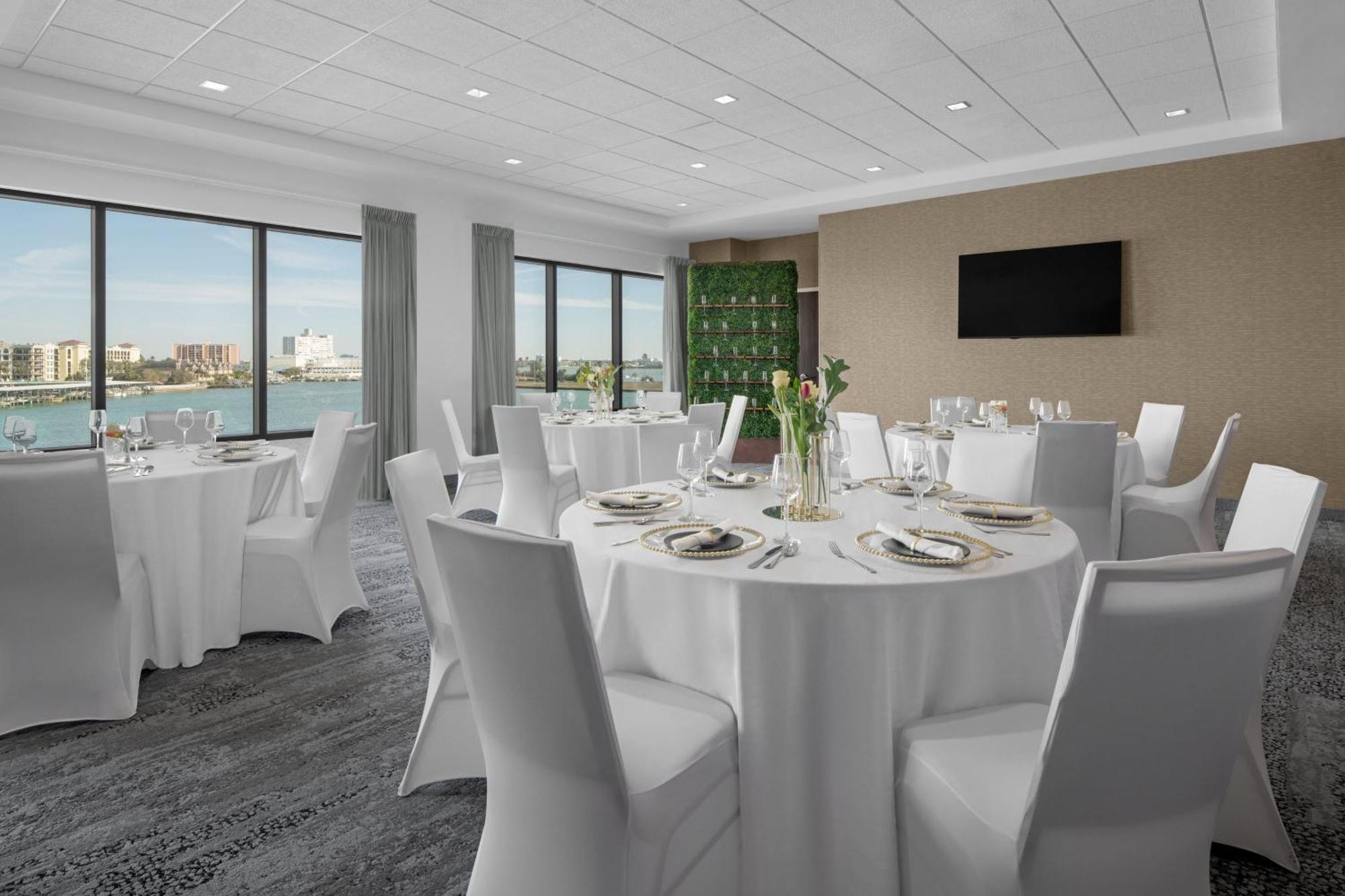 Courtyard By Marriott Clearwater Beach Esterno foto