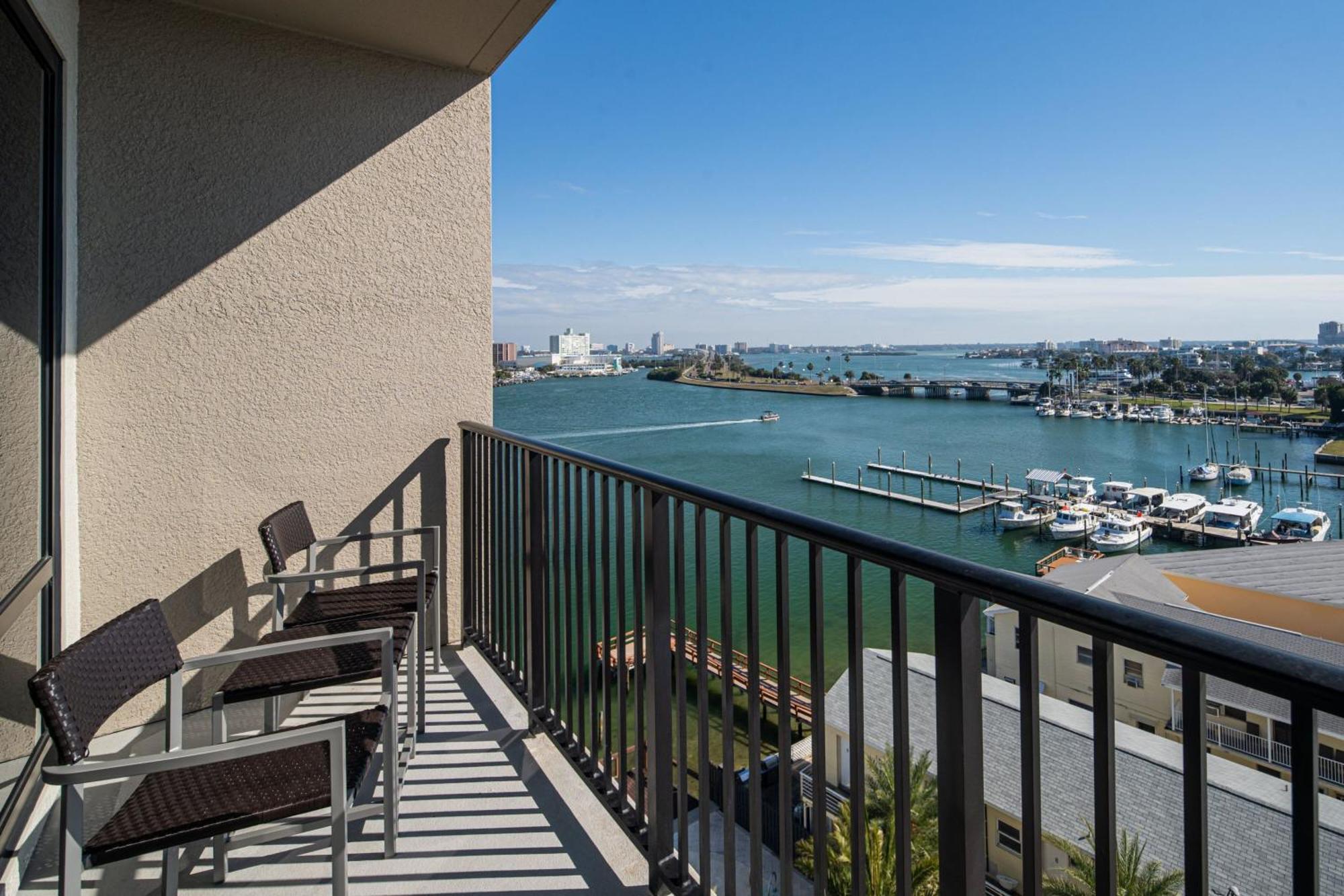 Courtyard By Marriott Clearwater Beach Esterno foto
